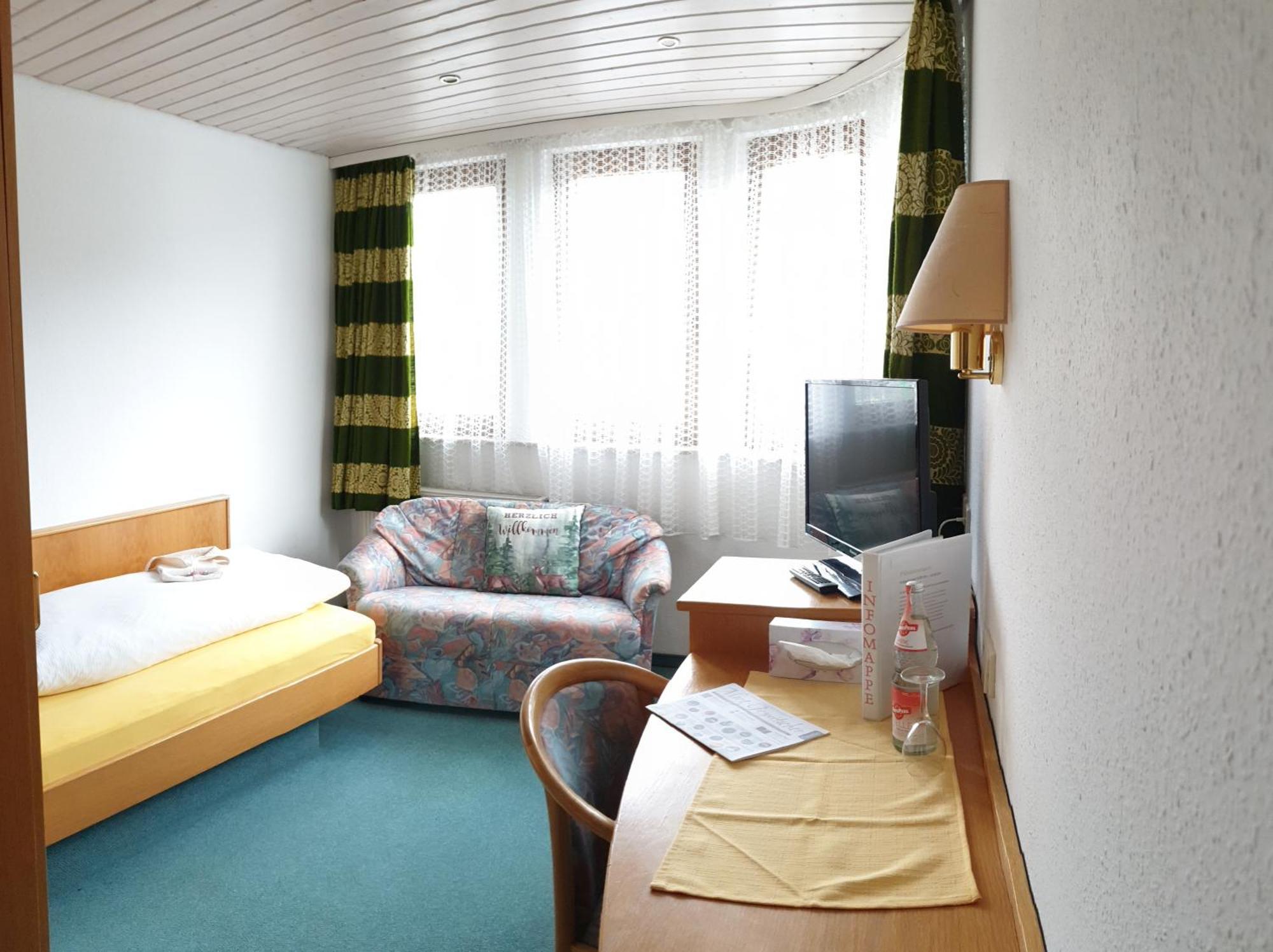 Garni Hotel Adler Post Baiersbronn Buitenkant foto