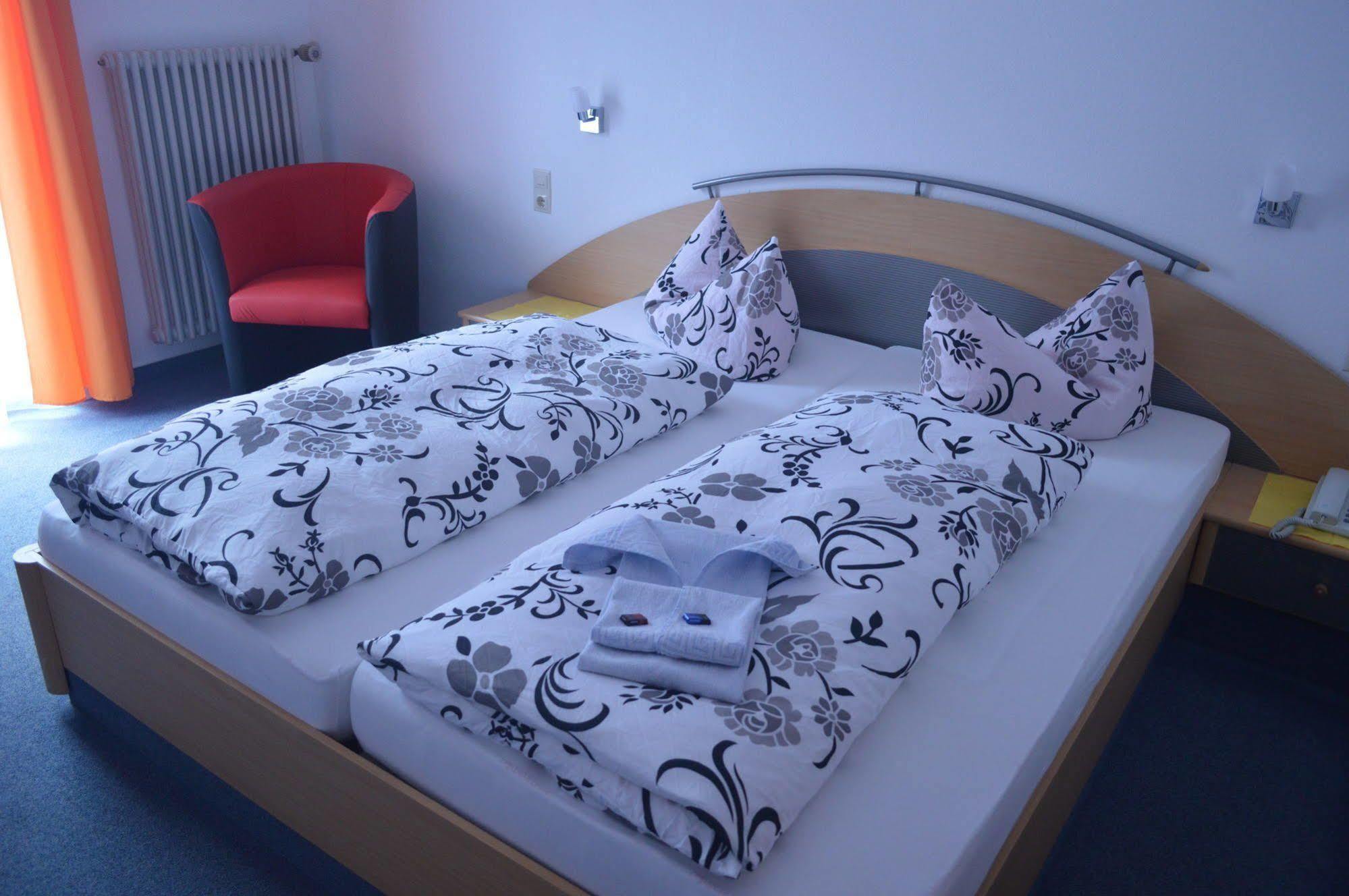 Garni Hotel Adler Post Baiersbronn Buitenkant foto